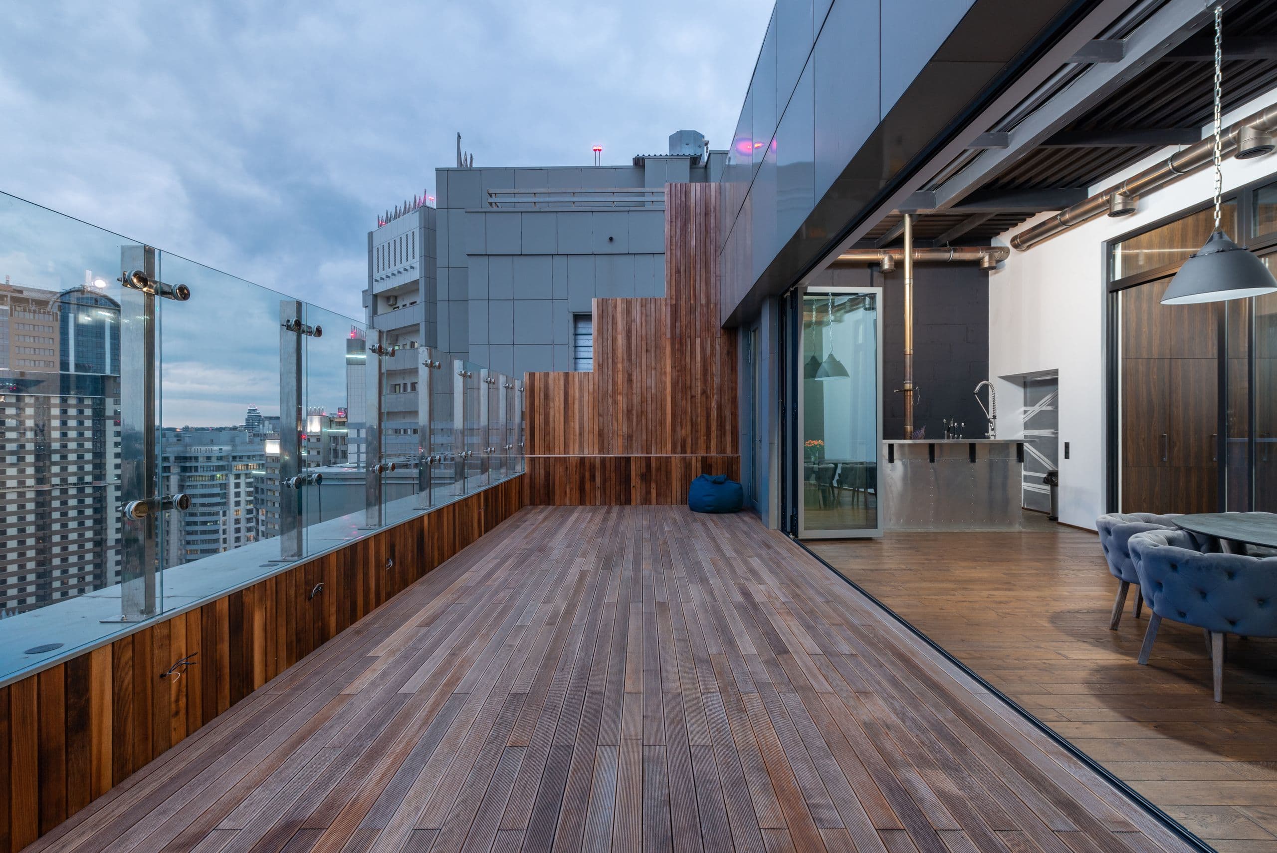 Upper-floor apartment in a Queensland development